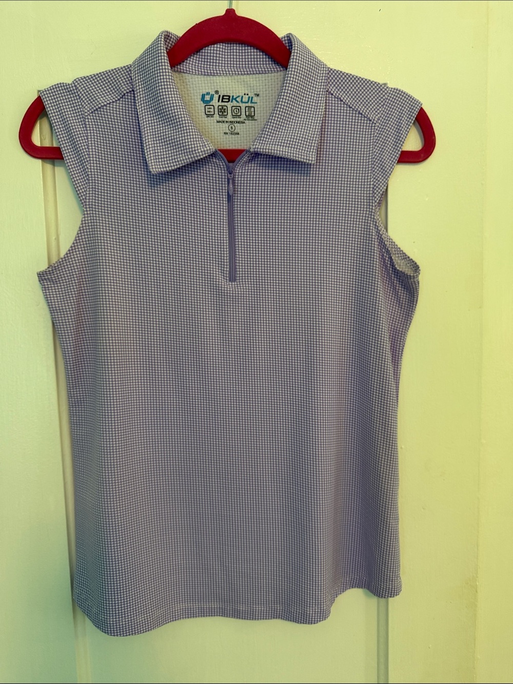 IBKUL Sleeveless Zip Polo Top in Lavender and White